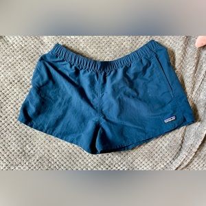 Patagonia Barely Baggies, size Large
